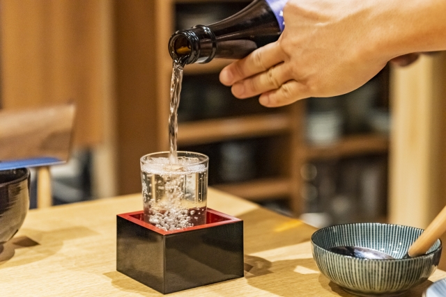 海鮮料理に合う銘酒が揃う。料理の味を引き立てる日本酒のラインナップ